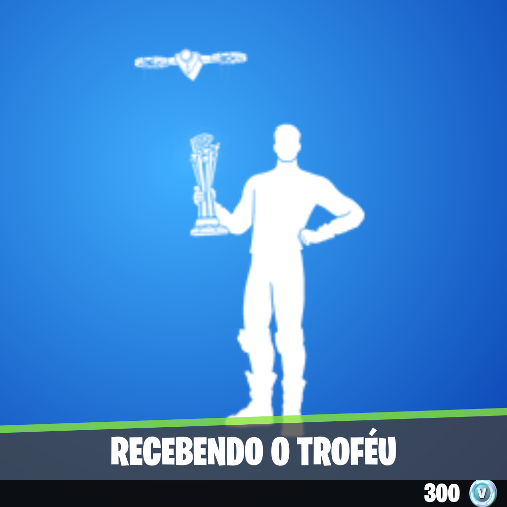 Recebendo o Troféu